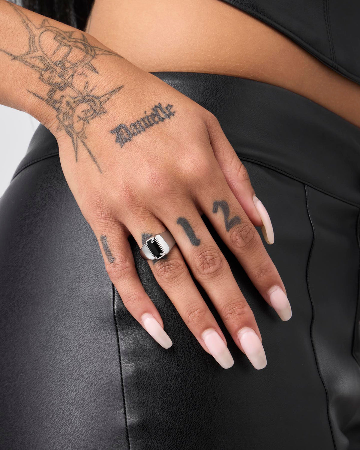 stainless-steel-black